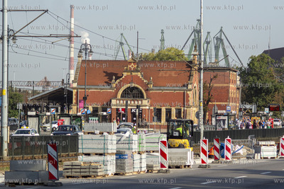 Budowa przejscia naziemnego w okolicy Dworca Głównego...