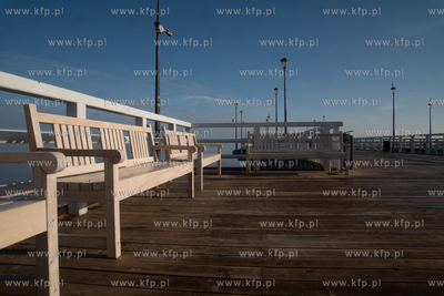 Nowe ławki na molo w Brzeźnie. 19.03.2026 fot. Paweł...