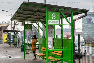 Gdańsk, Dworzec PKS. Nz. Autobus sieci Flixbus. 28.11.2019...
