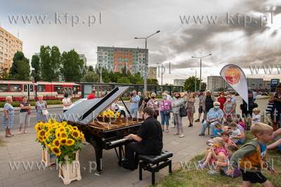Gdańsk, Dzielnica Piecki - Migowo. Koncert fortepianowy...