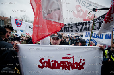 Gdansk. Pikieta Federacji Zwiazkow Zawodowych Sluzb...