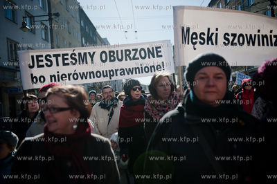 Gdynia. Trójmiejska Manifa 2012. Marsz zorganizowany...