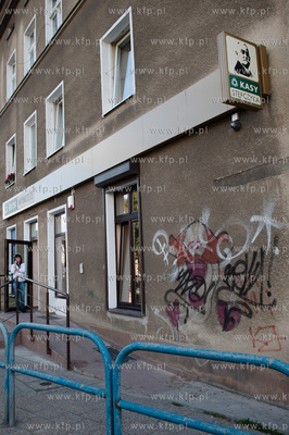 Gdansk. Oddzial SKOK Stefczyka na ul. Stanislawa Wyspianskiego.
04.09.2012
fot....