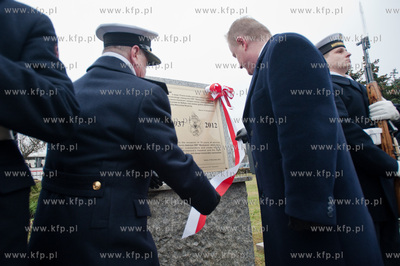 Gdynia. Nabrzeze Pomorskie. Uroczyste obchody 75-lecia...