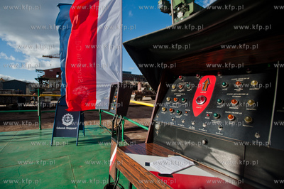 Stocznia Gdansk. Pochylnia B1. Wodowanie promu pasazersko-samochodowego...