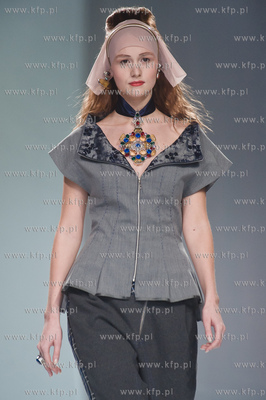 Centrum Stocznia Gdansk. Gala Amber Look Trends & Styles...