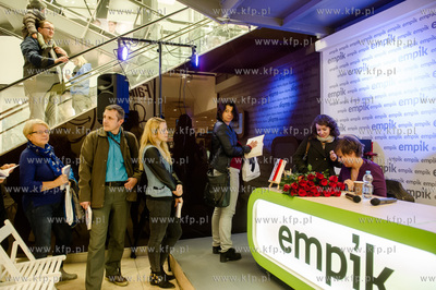 Gdansk. Salon Empik w C.H. Galeria Baltycka. Spotkanie...