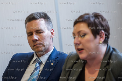 Gdansk. Sala konferencyjna hotelu Hilton. Wspolna konferencja...