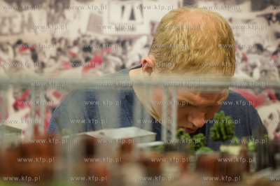 Montaż dioramy w historycznej Sali BHP Stoczni Gdańskiej,...