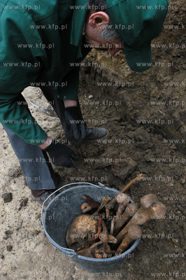 Malbork. W centrum Malborka, podczas budowy hotelu,...