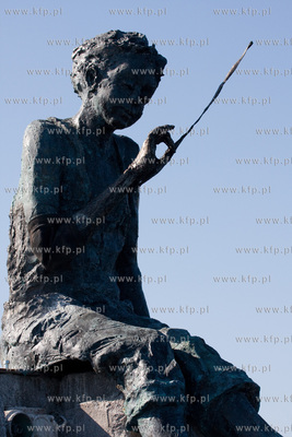 Gdynia, odsloniecie rzezby chlopczyka dyrygującego...