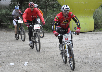 Kwidzyn. Final Skandia Maraton Lang Team. W wyscigu...