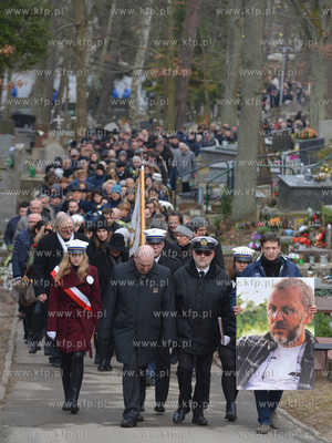 Rodzina, przyjaciele, znajomi, wspolpracownicy - setki...