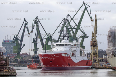 Kablowiec Siem Aimery podczas wyjscia na proby morskie....