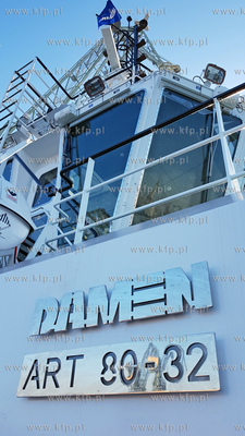 SD Tempest, holownik typu RotorTug z trzema pędnikami...