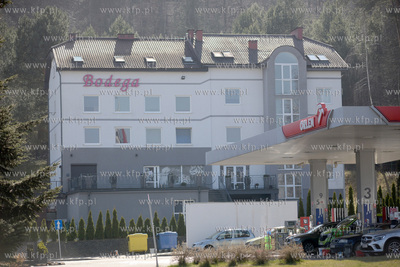 Gdynia - Cisowa. Night Club Bodega przy stacji paliw...