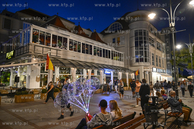 Sopot. Plac Przyjaciół Sopotu po rewitalizacji. Na...