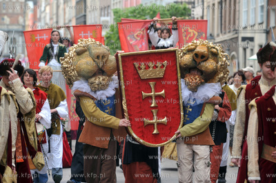 Uroczysta parada z okazji Swieta Miasta. Wjazd krola...