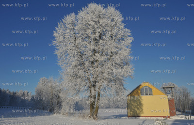 Zima w Sulminie na Kaszubach. Remiza Ochotniczej Strazy...