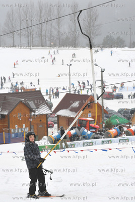 Zimowy wypoczynek na stoku Koszalkowo w Wiezycy na...