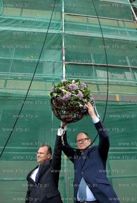 Gdansk, Wrzeszcz, al. Grunwaldzka. Uroczystosc zawieszenia...