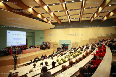 Uniwersytet Gdanski. Aula wydzialu Prawa i 
Addministracji....