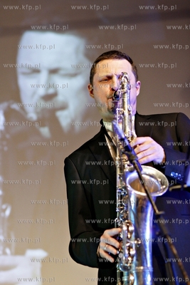 Gdańsk. Ratusz Staromiejski. Benefis saksofonisty...