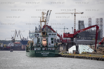 Port Gdański. Statek Daisland podczas przeladunku.
13.07.2019
fot....