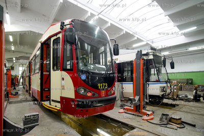 Zajezdnia tramwajowa Wrzeszcz GAiT. Tramwaj ALSTOM...