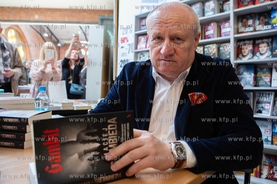 Filharmonia Bałtycka. Gdańskie Targi Książki. ...