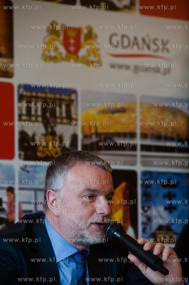 Gdansk. Sala Herbowa budynku Rady Miasta. Konferencja...