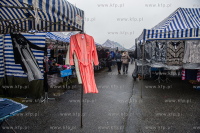 Gielda samochodowa w Pruszczu Gdanskim. Jedno z
najwiekszych...