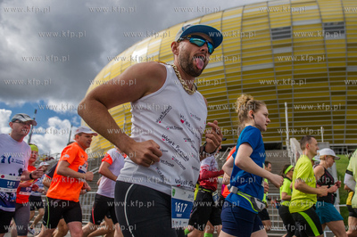 Zawodnicy na trasie II PZU Gdansk Maraton. 
15.05.2016
fot....