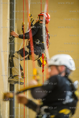 Gdańsk. Centrum Technik Wysokościowych Rojam. Pierwsze...