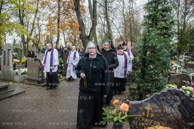 Gdańsk. Cmentarz św. Jadwigi w Nowym Porcie. Dzień...