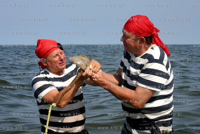 Ekipa filmowa serialu Swieta Wojna (TVP2) realizuje...