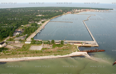 Polwysep Helski z Lotu Ptaka. Nz. Pusty Port Wojenny...