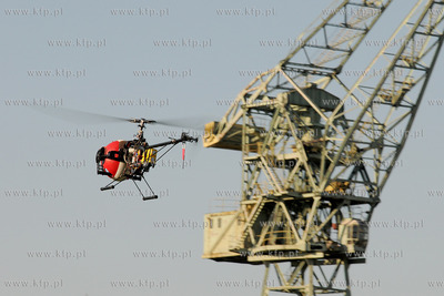 Miniaturowy smiglowiec RC do filmowania i fotografowania...