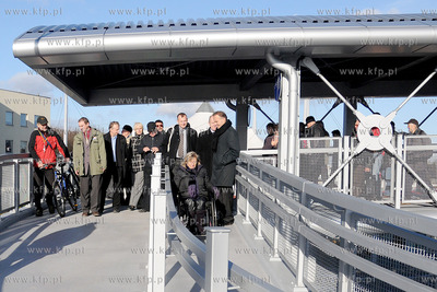 Otwarcie kladki nad torami w Gdyni Redlowie. Konstrukcja...