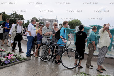 Gdynia. Skwer Kosciuszki. Wymiana zwyklych dwuzlotowek...