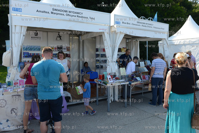 Gdynia. 8. Nadmorski Plener Czytelniczy na Bulwarze...