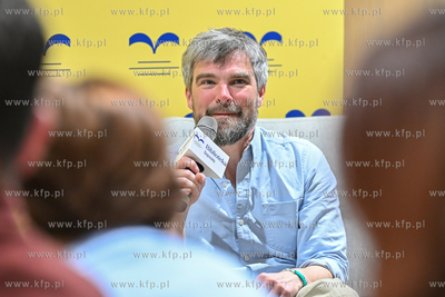 Miejska Biblioteka Publiczna - Sopoteka. Cykl Czytaj...