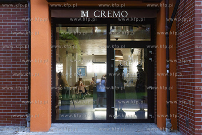 Kawiarania Autorskiej Cukierni CREMO na Wita Stwosza...