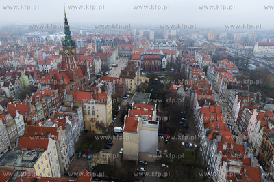 Panorama Gdańska. Na zdjęciu widok na podwórko pomiędzy...