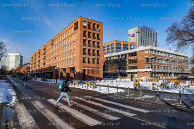 Gdańsk. ul. Rajska. Nz. m.in. "Zieleniak", CH Madison,...