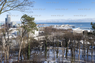 Gdynia. Zimowy widok z Kamiennej Góry. 15.02.2021...