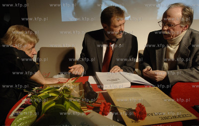 Sopot. Promocja ksiazki Wojciecha Fulka i Romana Stinzing...