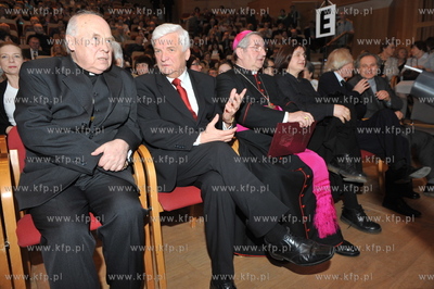Gdansk. Filharmonia Baltycka. Areopag Gdanski. Debata...