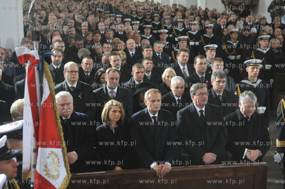 Bazylika Mariacka w Gdansku. Uroczystosci pogrzebowe...
