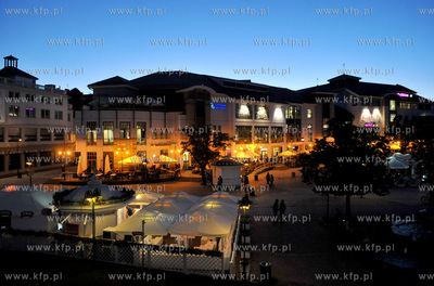 Sopot. ul. Bohaterow Monte Cassino popularny Monciak...